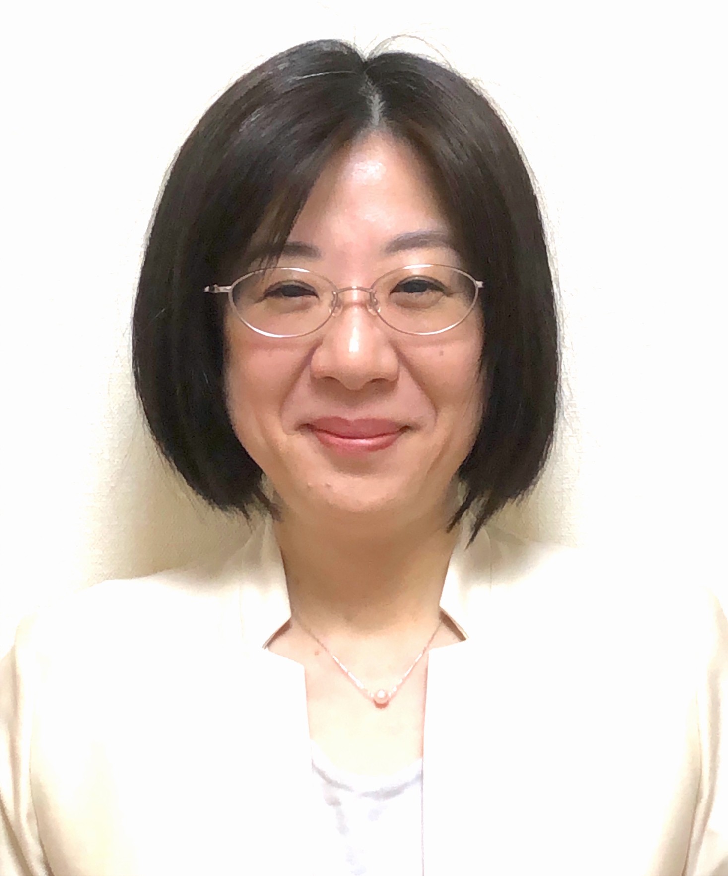 尼川　ゆら　先生